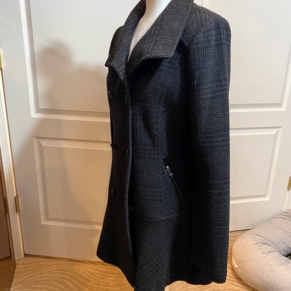 Grey on grey Pea Coat Never Worn - Picture 3 of 6